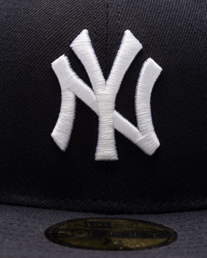 accessories headwear undefeated ne mlb fitted new york yankees 90190NY.view 3