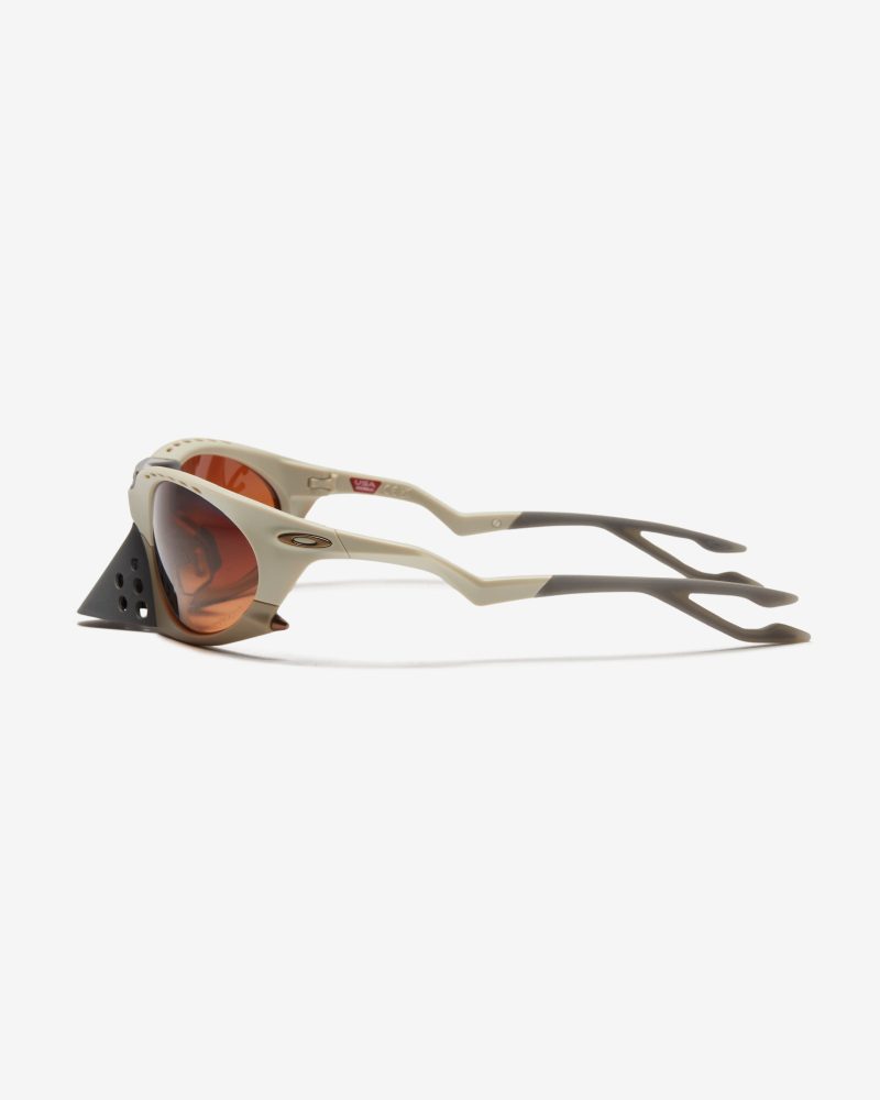 accessories oakley plantaris OO9437 0263.view 3