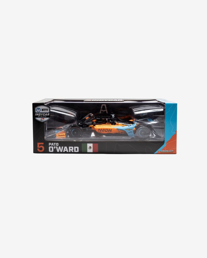 accessories undefeated mclaren 1 18 scale indy 500 car 11176.view 1