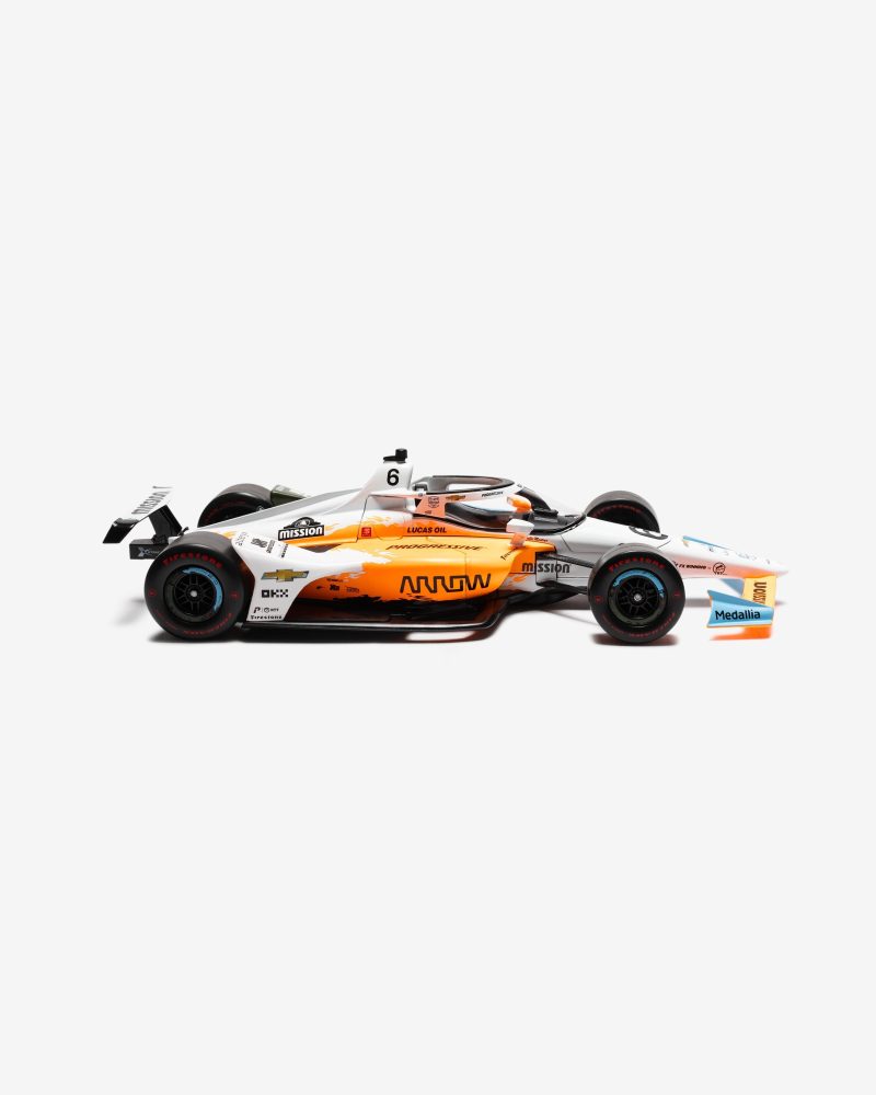 accessories undefeated mclaren 1 18 scale indy 500 car 11177.view 4