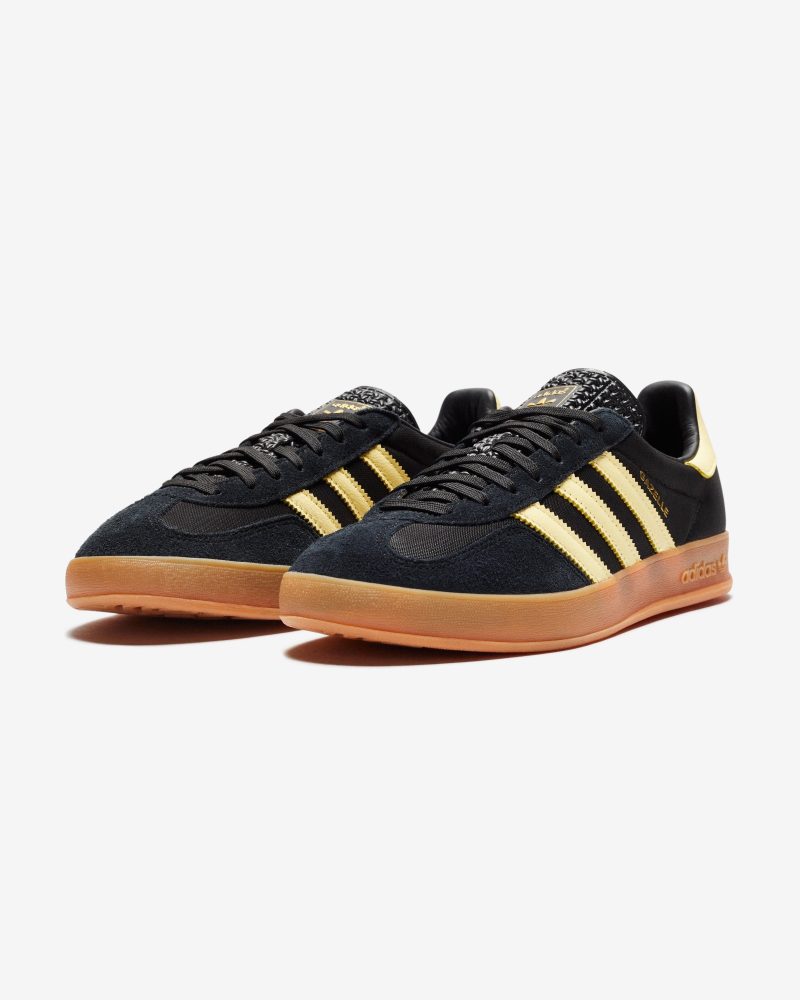 footwear adidas gazelle indoor IG4999.view 1