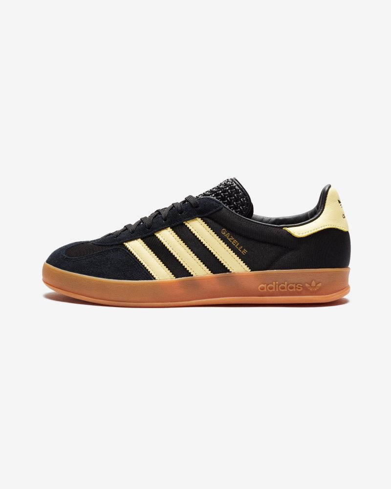 footwear adidas gazelle indoor IG4999.view 2