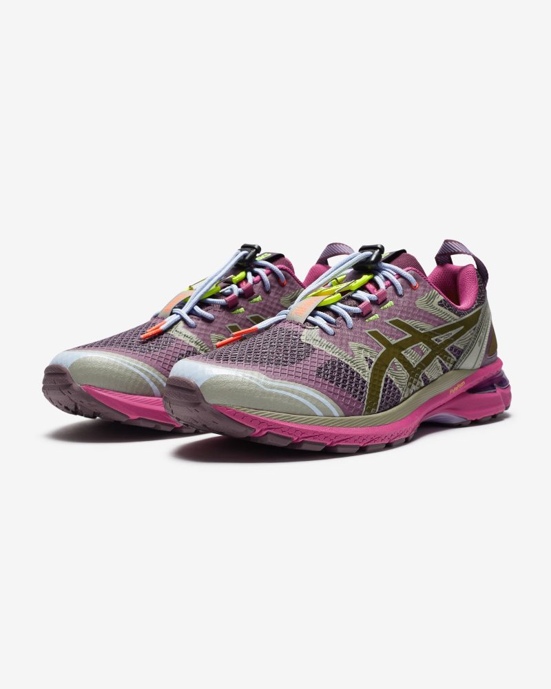 footwear asics up there gel terrain 1203A520 500.view 1