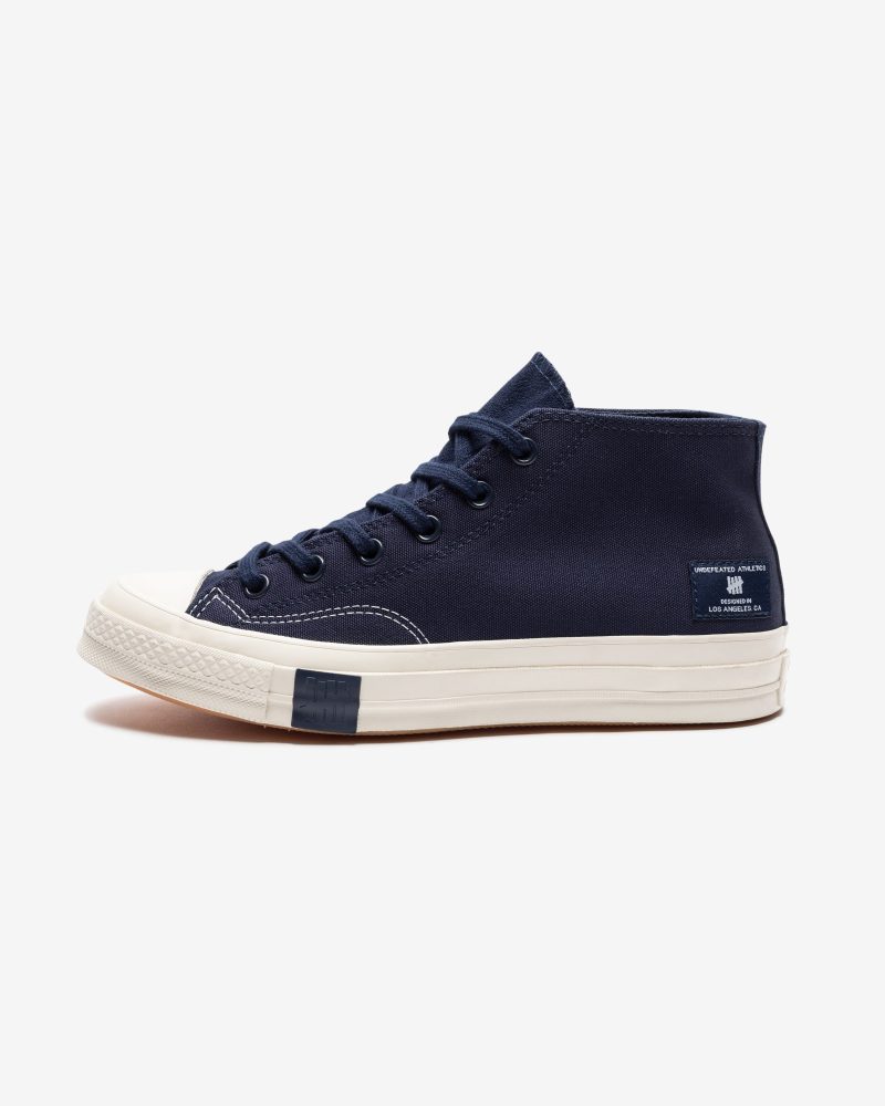 footwear converse undefeated chuck 70 mid A02142C.view 2