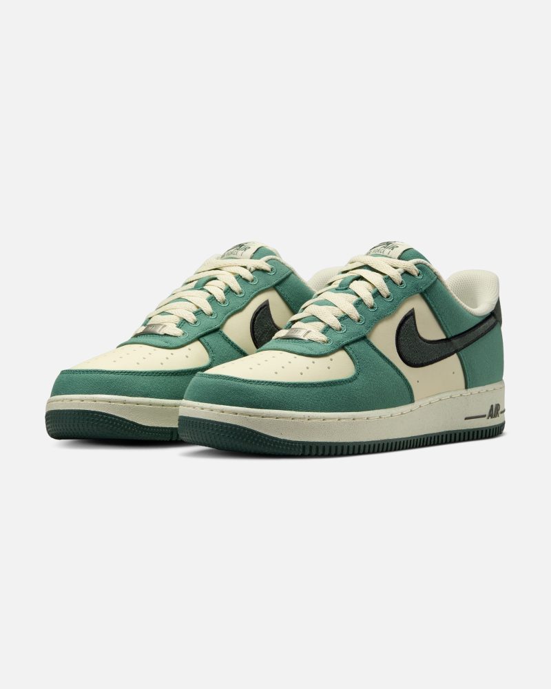 footwear nike air force 1 07 lv8 FQ8713 100.view 1