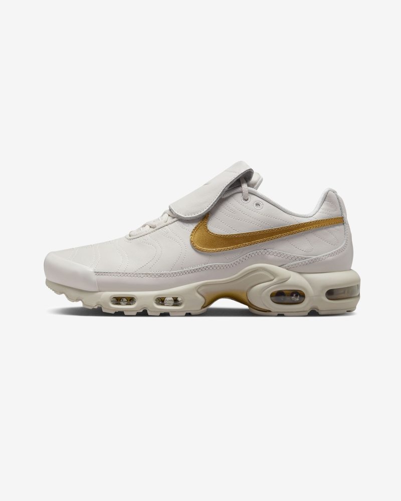 footwear nike air max plus HV2541 001.view 2