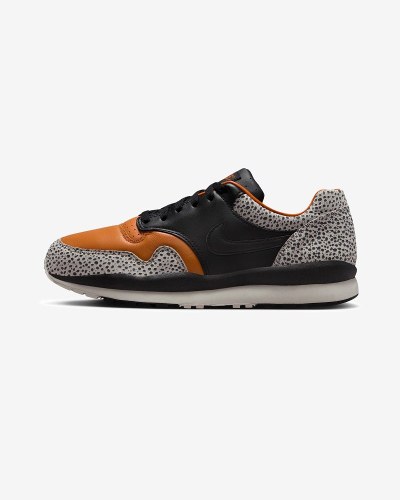 footwear nike air safari HM3818 001.view 2