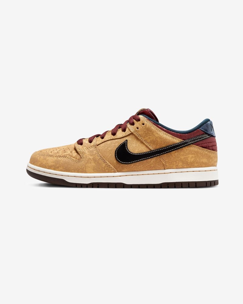 footwear nike sb dunk low pro FZ1278 200.view 2