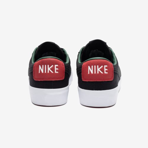 footwear nike sb zoom blazer low gt premium DN2443 001.view 3