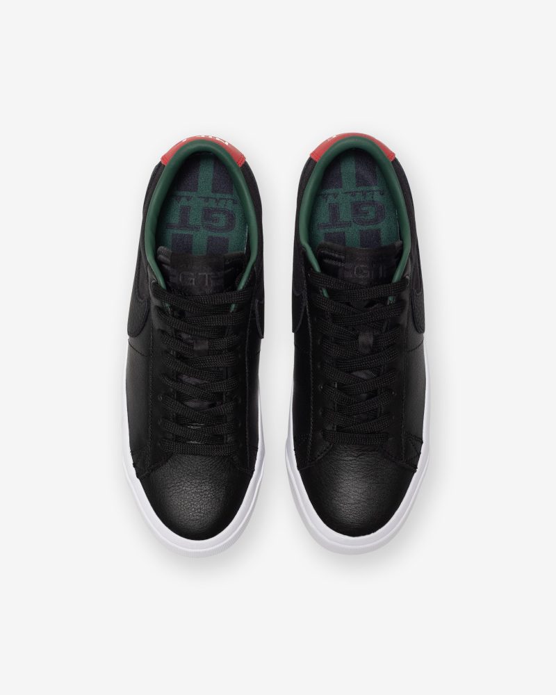 footwear nike sb zoom blazer low gt premium DN2443 001.view 4