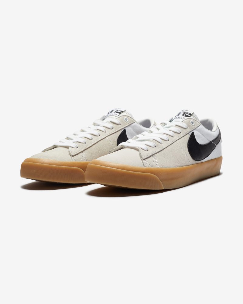 footwear nike sb zoom blazer low pro gt DC7695 100.view 1