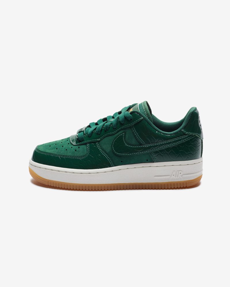 footwear nike womens air force 1 07 lx DZ2708 300.view 2