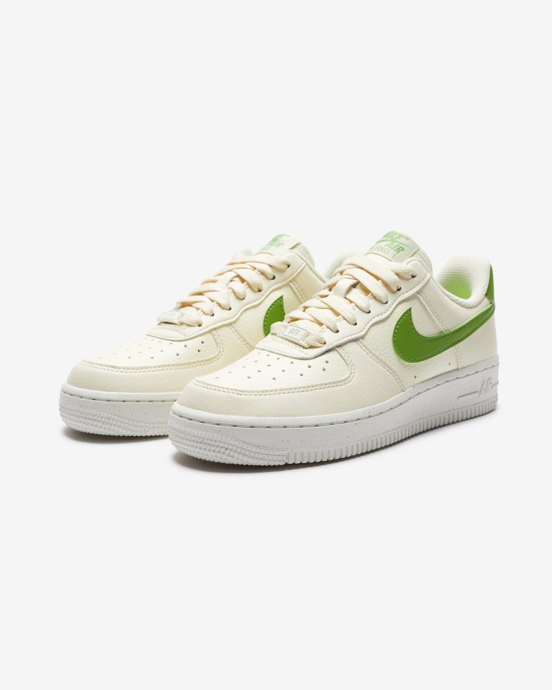 footwear nike womens air force 1 07 nn DV3808 102.view 1