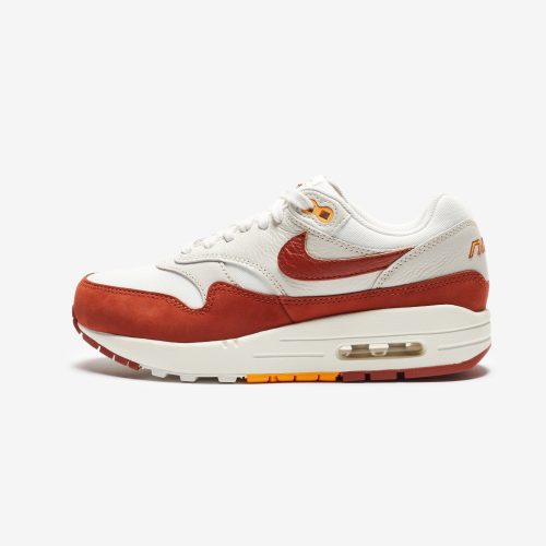 footwear nike womens air max 1 lx FD2370 100.view 2