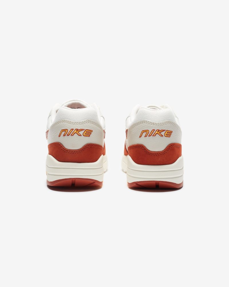 footwear nike womens air max 1 lx FD2370 100.view 3