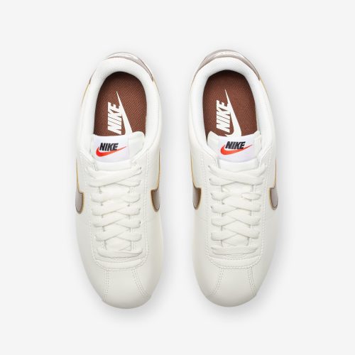 footwear nike womens cortez DN1791 104.view 4