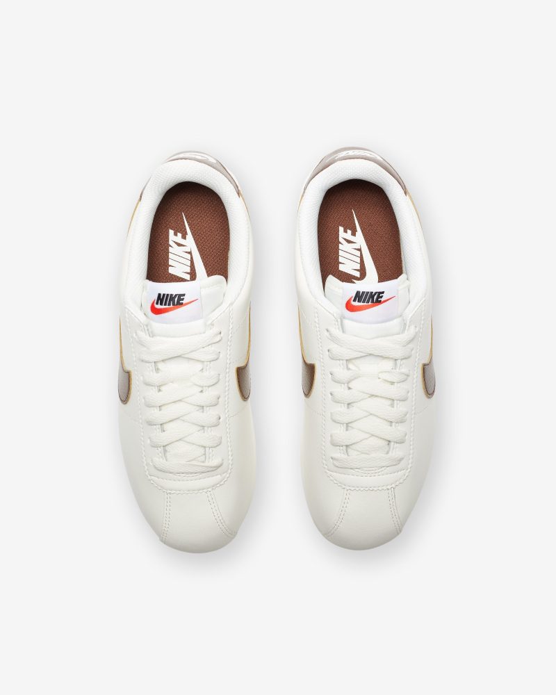 footwear nike womens cortez DN1791 104.view 4