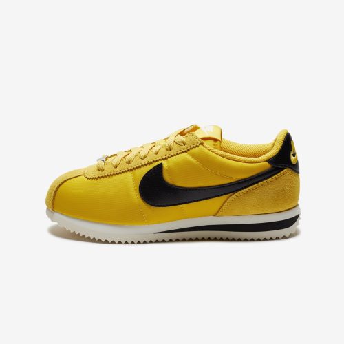 footwear nike womens cortez DZ2795 700.view 2