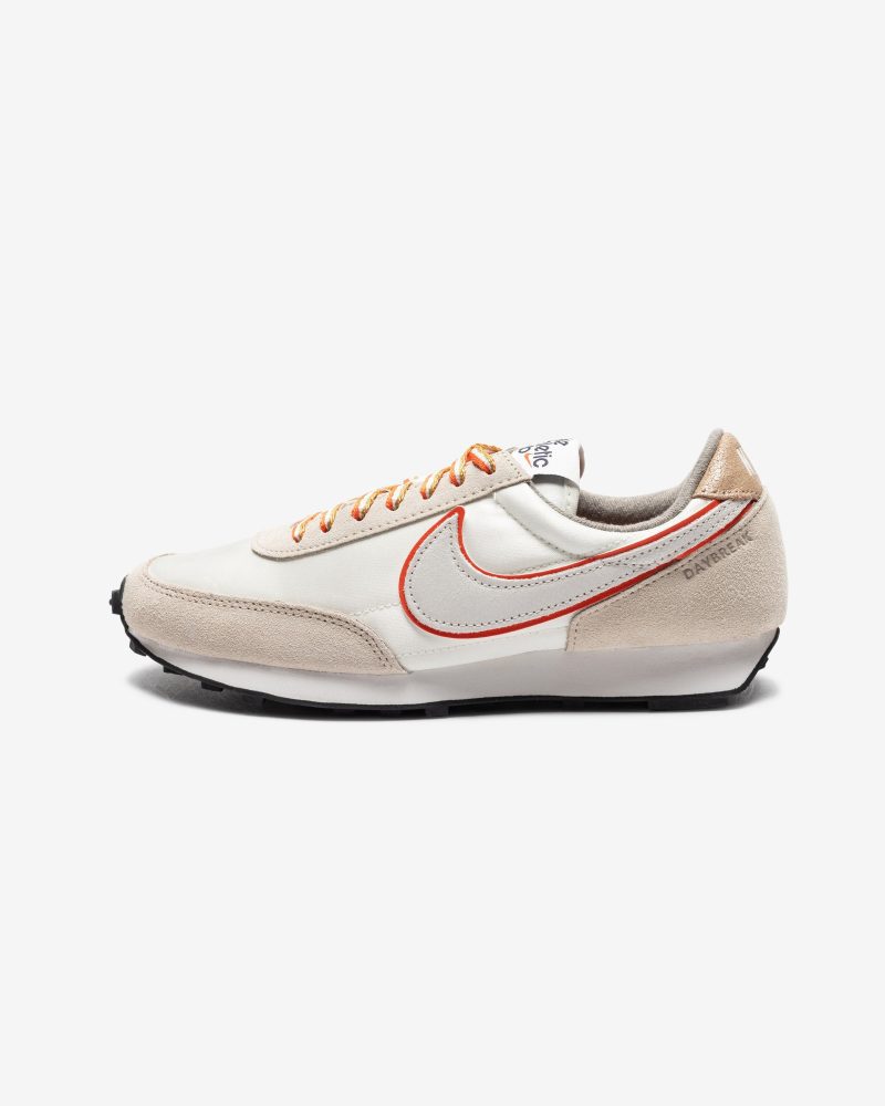 footwear nike womens daybreak se DN3399 100.view 2