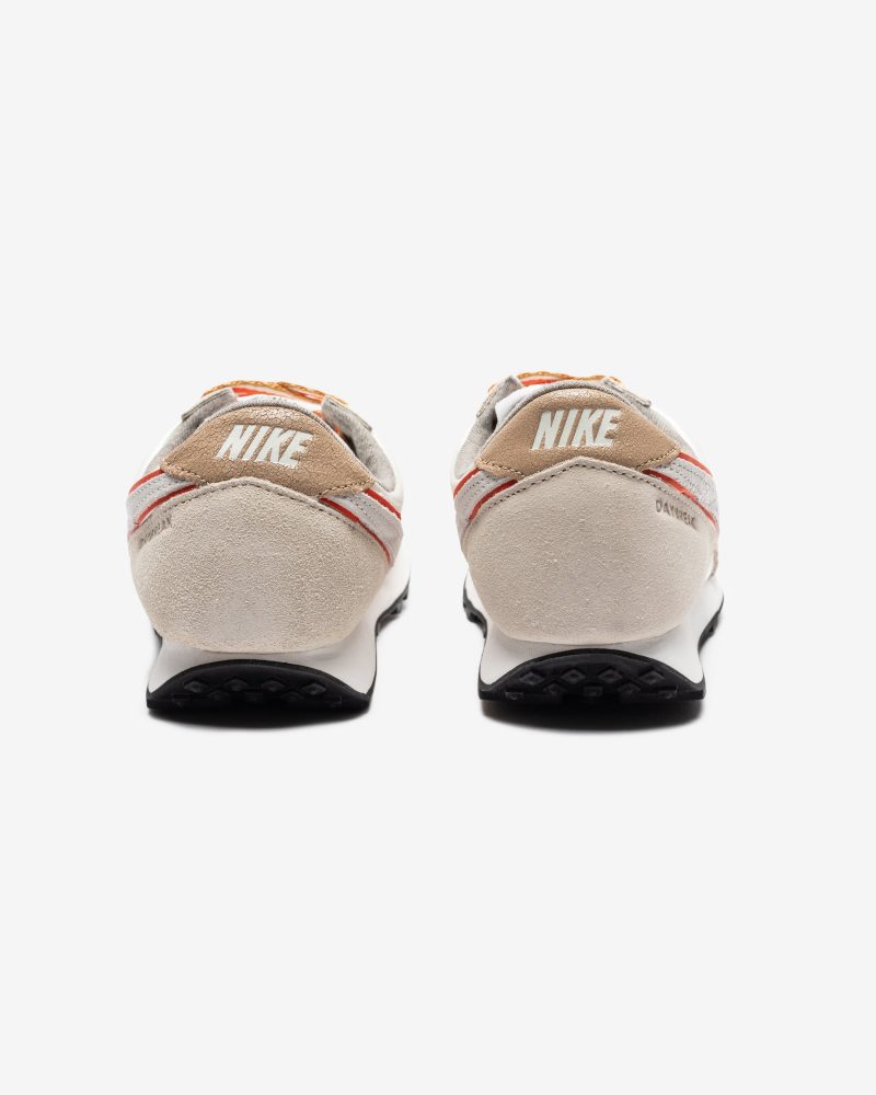 footwear nike womens daybreak se DN3399 100.view 3