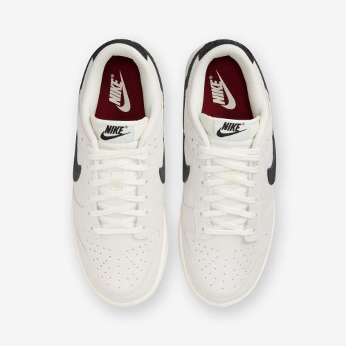 footwear nike womens dunk low se HQ3502 100.view 4