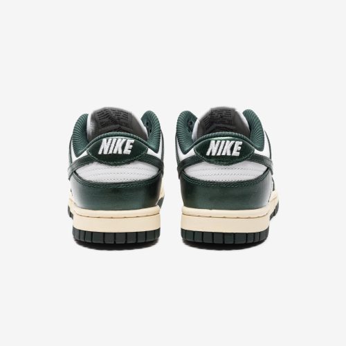 footwear nike womens dunk low DQ8580 100.view 3