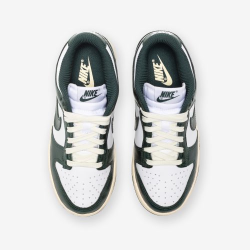 footwear nike womens dunk low DQ8580 100.view 4