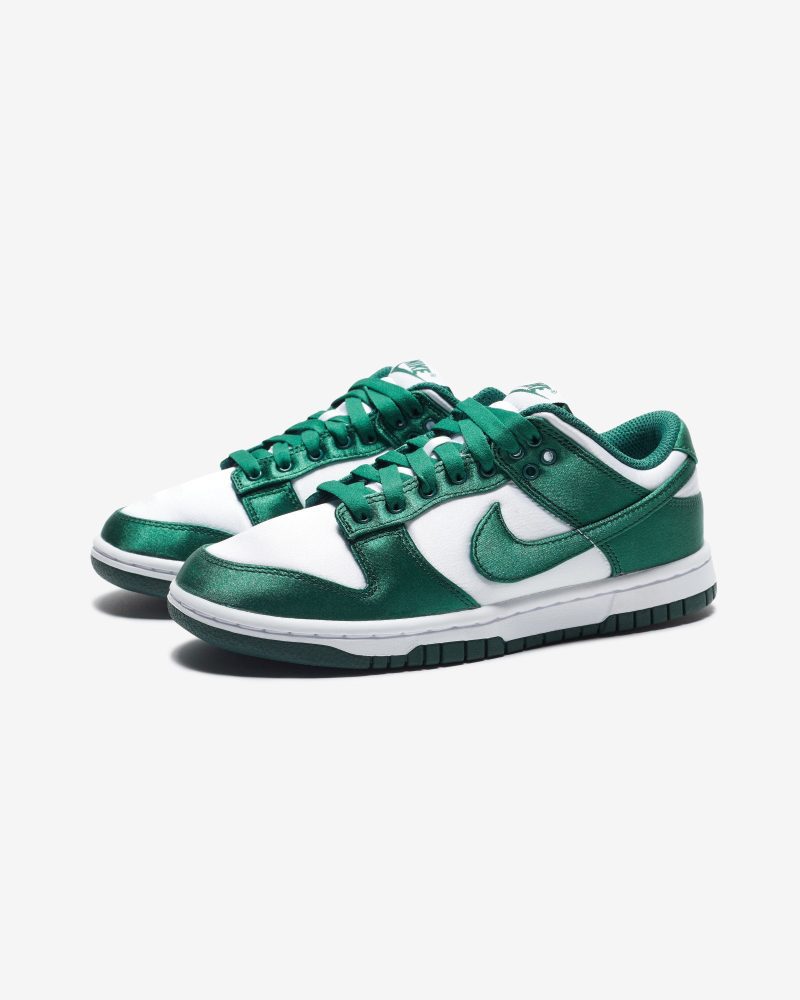 footwear nike womens dunk low DX5931 100.view 1