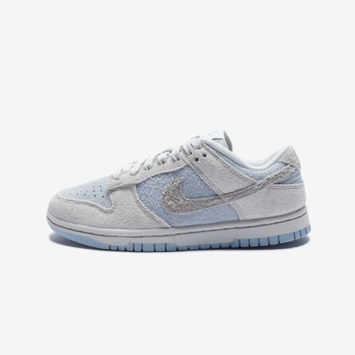 footwear nike womens dunk low FZ3779 025.view 2