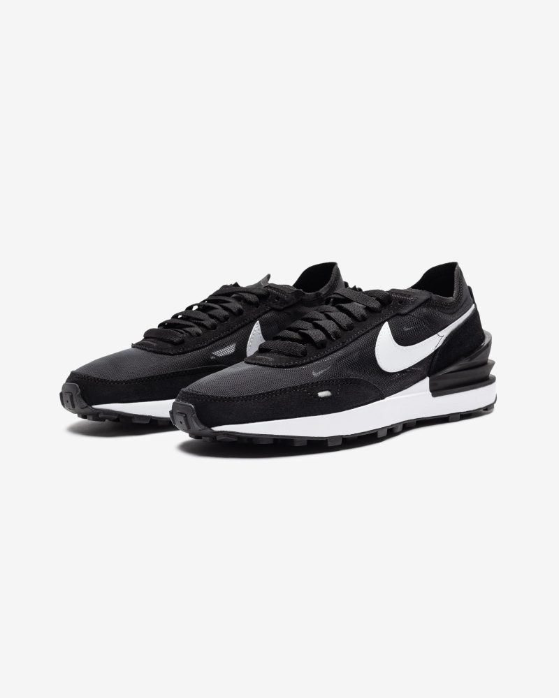 footwear nike womens waffle one DC2533 001.view 1