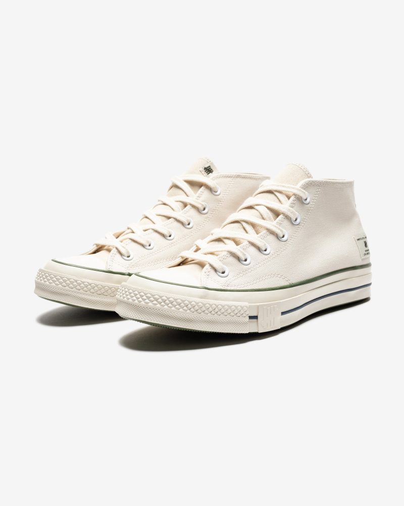 footwear undefeated converse chuck 70 mid parchment chive A00670C.view 1