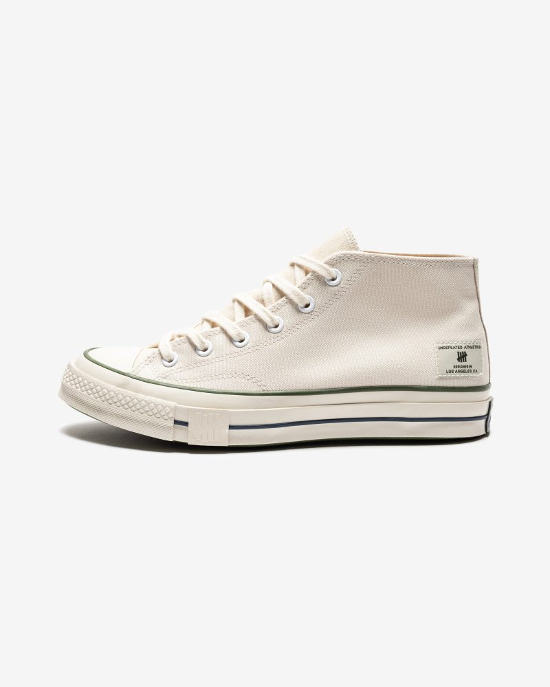 footwear undefeated converse chuck 70 mid parchment chive A00670C.view 2