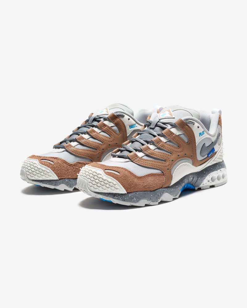 footwear undefeated nike air terra humara FN7546 200.view 1