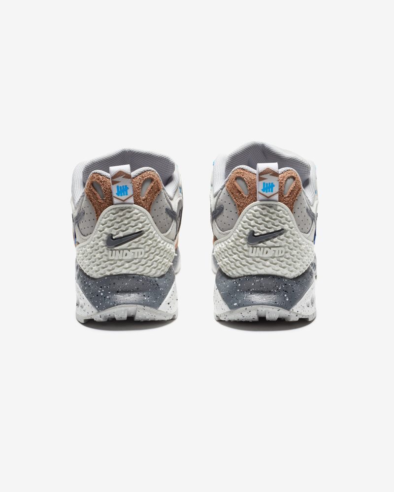 footwear undefeated nike air terra humara FN7546 200.view 4