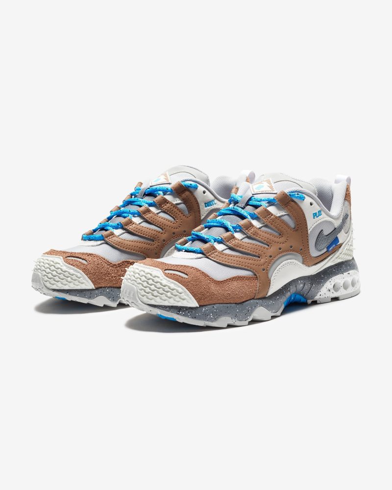 footwear undefeated nike air terra humara FN7546 200.view 6