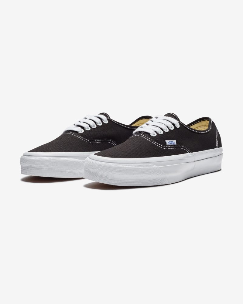 footwear vans premuim authentic 44 VN000CQABA2.view 1 6ce28514 fa8b 4f0f 8c7e ff49843a8631